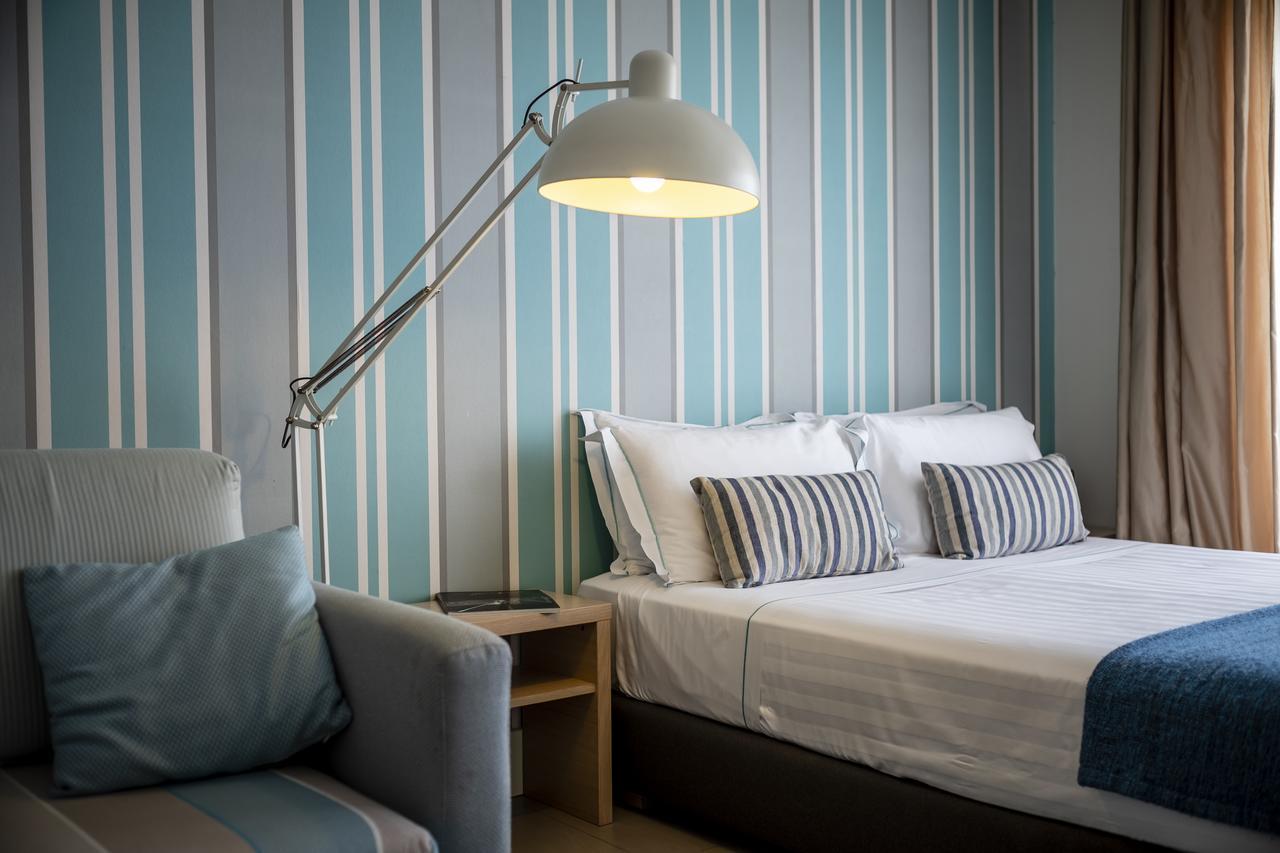 Le Rose Suite Hotel Rimini Esterno foto